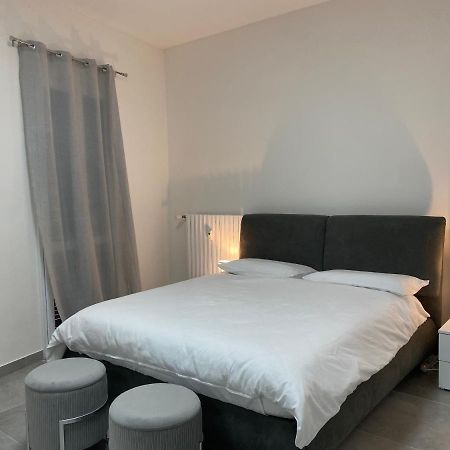 Appartamento Al Ponte Coperto Pavia Exterior foto
